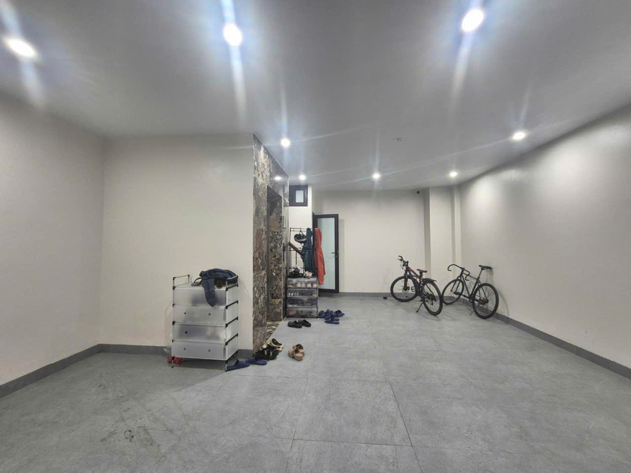 Cần bán nhà 7 tầng, phố trung tâm quận Đống Đa, 43m2, 14.3 tỷ